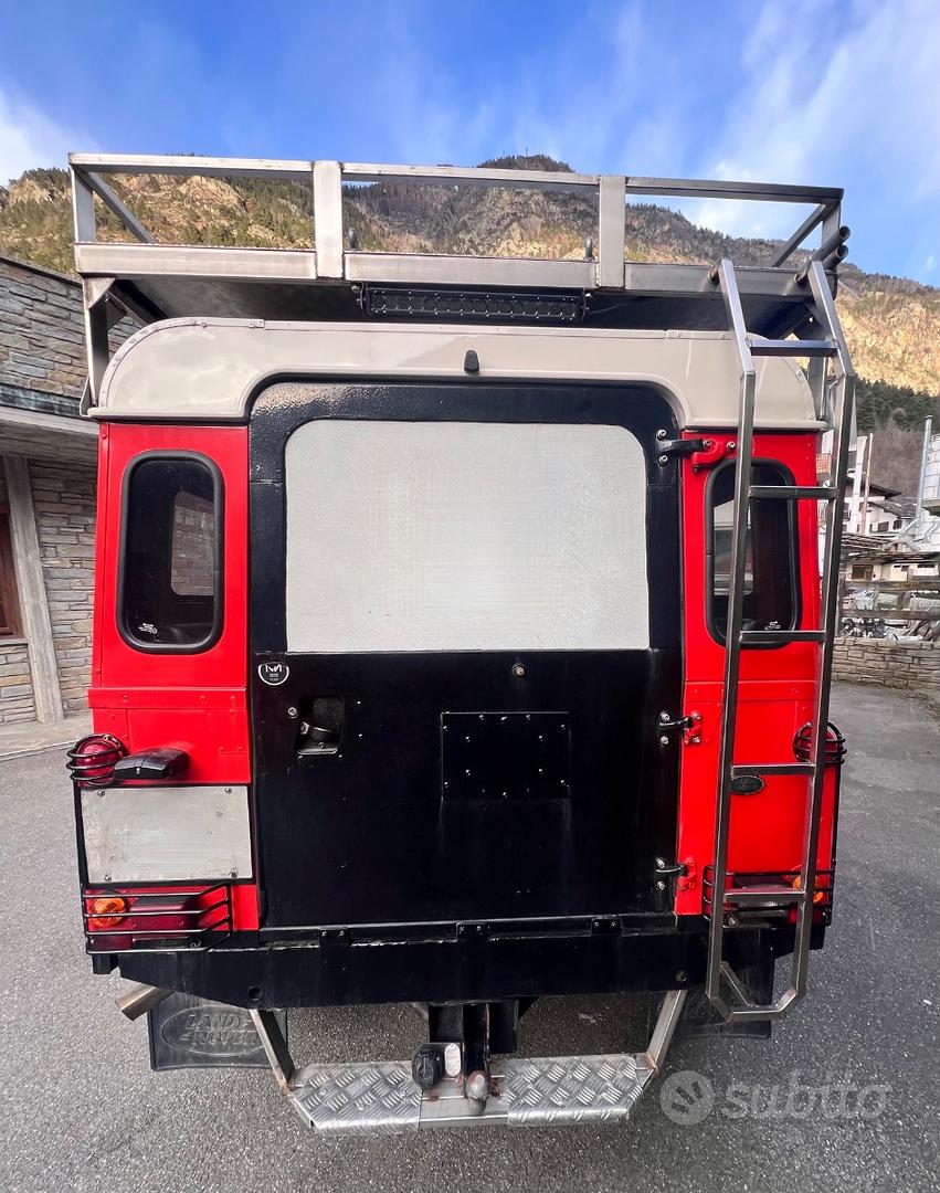Land Rover Defender 1996 photo 3