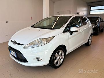 Ford Fiesta 1.4 5 porte Bz.- GPL Titanium