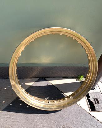 Yamaha Tenere 1VJ cerchi scarico