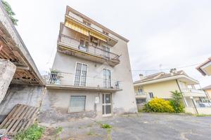 4 LOCALI A ROMA