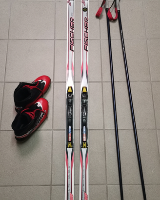 Sci da fondo, attacchi, scarpette, bastoni