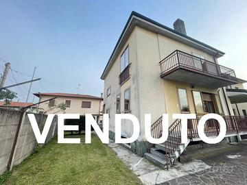Villa di 196 m² con 4 locali e box auto a Villa Co