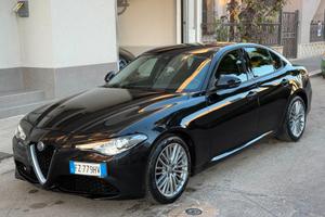 Alfa Romeo Giulia 2.2 TD 160CV NAVI LED - 2019