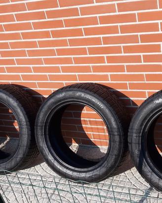 Pneumatici Invernali 235/55r18 KUMHO