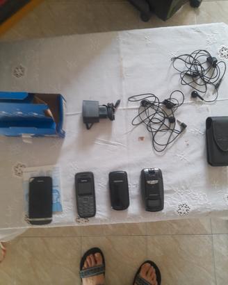 cellulari vecchi per ricambi