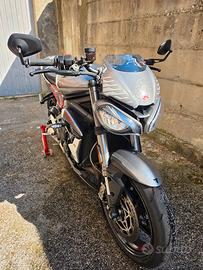 TRIUMPH STREET TRIPLE 765 RS 2022