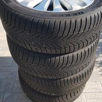 Gomme 235/45r17