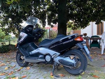 Yamaha T Max - 2002