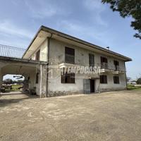 Casa indipendente a Sparanise Strada Statale 7