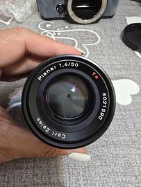 Contax  Carl Zeiss Planar T* 50mmf/1.4