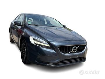 VOLVO V40 D2 Momentum