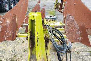 Aratro trivomere Piccioni