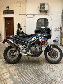 Aprilia tuareg 660