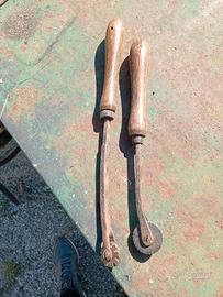 antichi arnesi per sellai 