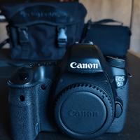 Canon 6D con battery grip + 3 batterie
