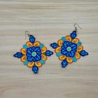 Orecchini in pizzo ricamati