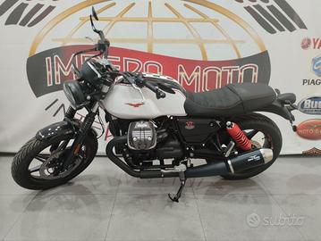 Moto Guzzi V7 Stone TEN Nuovo Promo