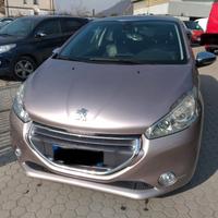 PEUGEOT 208 1.4 HDi 68CV 3p.
