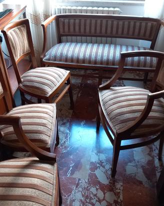 salottino vintage anni 50 /60 in buone condizioni 