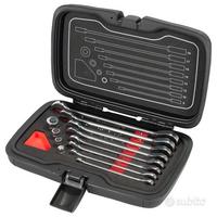 Set di chiavi cricchetto con adattatori a bussola