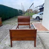 Letto singolo in legno massello