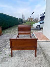Letto singolo in legno massello