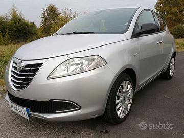 Lancia Ypsilon 1.3 MJT 16V 95 CV 5 porte