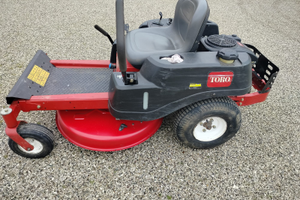 Trattorino tagliaerba