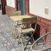 Set bistro tavolo e sedie da esterno