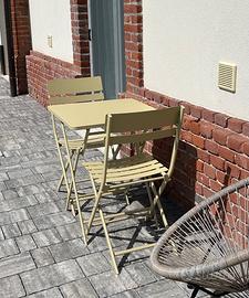 Set bistro tavolo e sedie da esterno