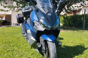 scooter MAXSYM 500 TL  bicilindrico in linea