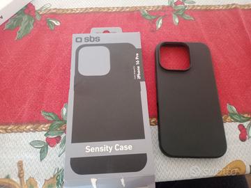 Cover Iphone 16 Pro. Colore nero.