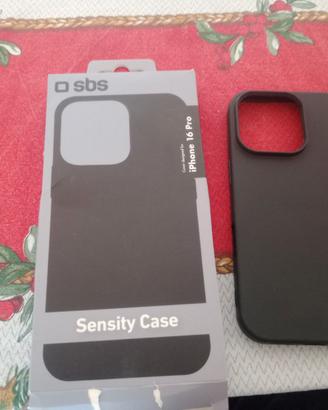 Cover Iphone 16 Pro. Colore nero.