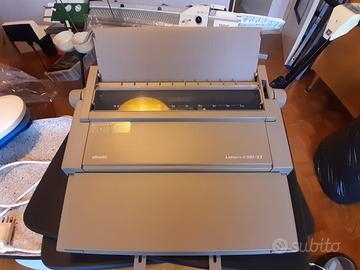 Macchina da scrivere Olivetti E501-II