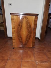 mobile con macchina da cucire NECCHI