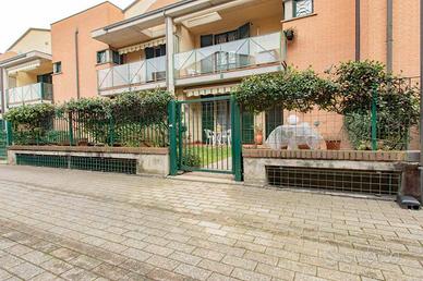Villetta a schiera di 200 m² con 4 locali e box au