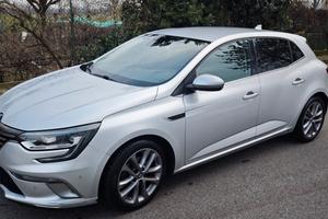 Renault Megane IV 1.5 dCi GT Line (110 CV)