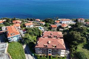 2 LOCALI A COSTARAINERA