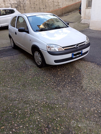 Opel Corsa 1200cc