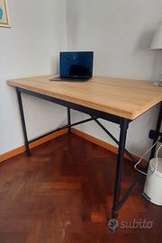 scrivania Ikea più poltrona