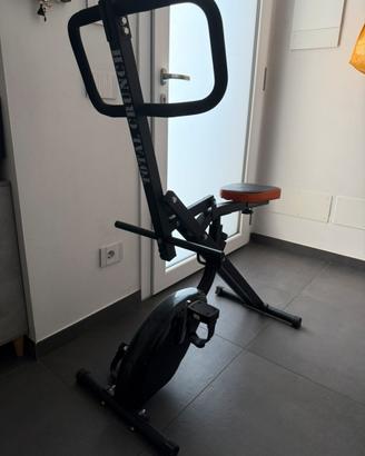 Cyclette pieghevole come nuova
