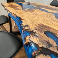🌿 Tavoli in legno di ulivo secolare e resina 