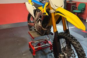 Suzuki rmz