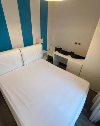 Camera da letto completa