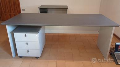 Stock Arredo Ufficio Completo: 4 Scrivanie + Casse