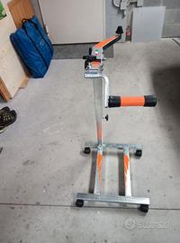 Cavalletto per biciclette