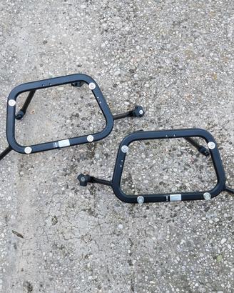 Telaietti valigie laterali Sw Motech Tracer 7