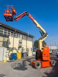 Piattaforma a braccio JLG E300AJP anno 2015