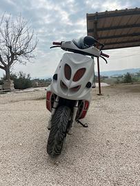 Phantom F12 a liquido