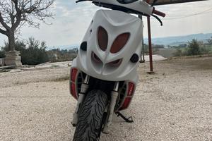 Phantom F12 a liquido